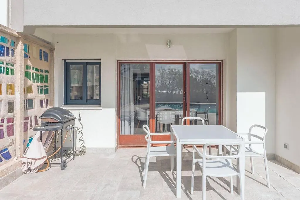 Beach Apartment - Front Line! Росас